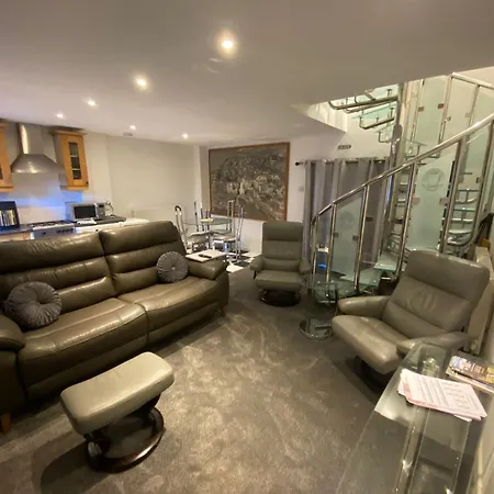 Holiday home Lovely 2 Bed House In