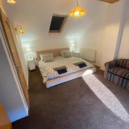 Tatil Evi Lovely 2 Bed House In *